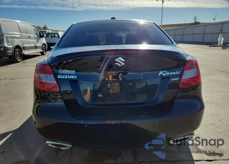 2012 Suzuki Kizashi Sport Sls z USA, uszkodzony, nr VIN JS2RF9A82C6100980